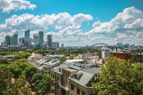 Ideal 1BR Studio near the Beach with Pool, Sydney